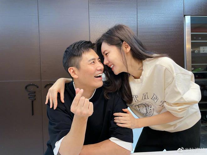 能网恋要男人钱，见面就同居要孩子的二婚女人什么心理？游戏画面